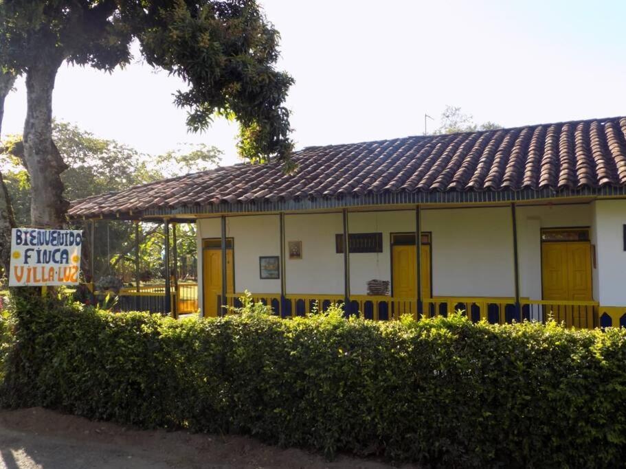 Casa Finca Villa Luz A 800 Mts Del Parque Del Cafe Montenegro Exterior foto