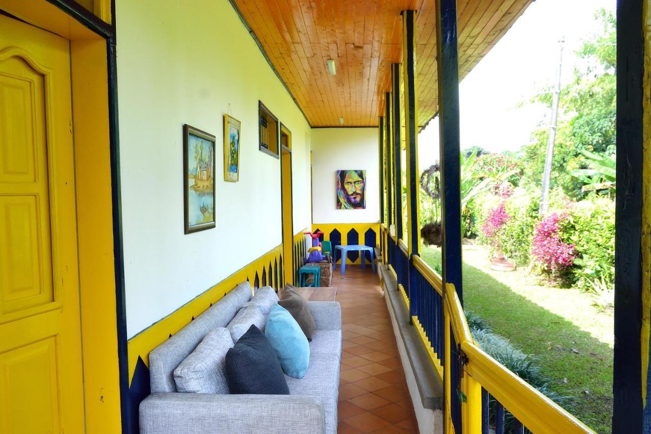 Casa Finca Villa Luz A 800 Mts Del Parque Del Cafe Montenegro Exterior foto